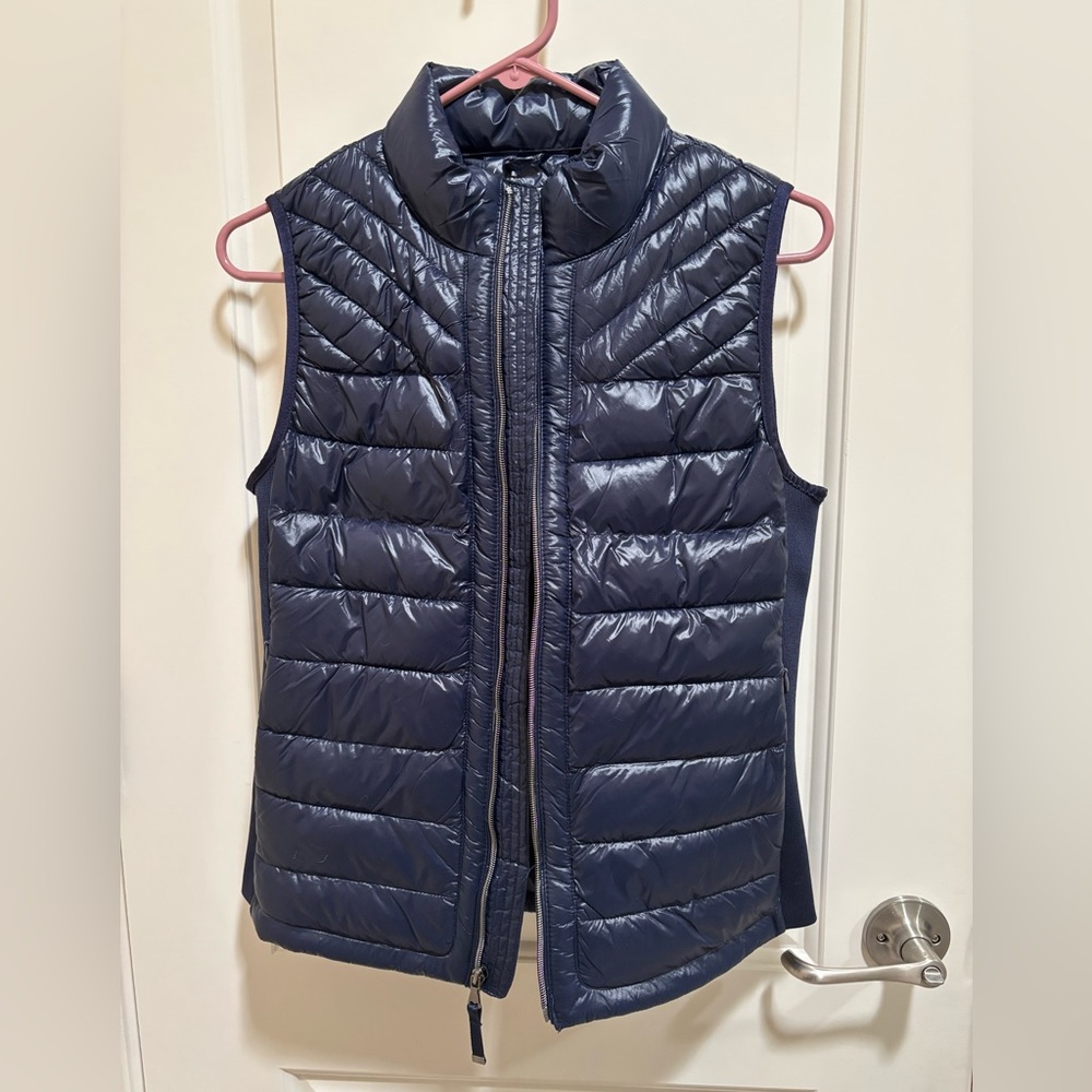 New with Tags: Gap puffer vest Navy XS vest